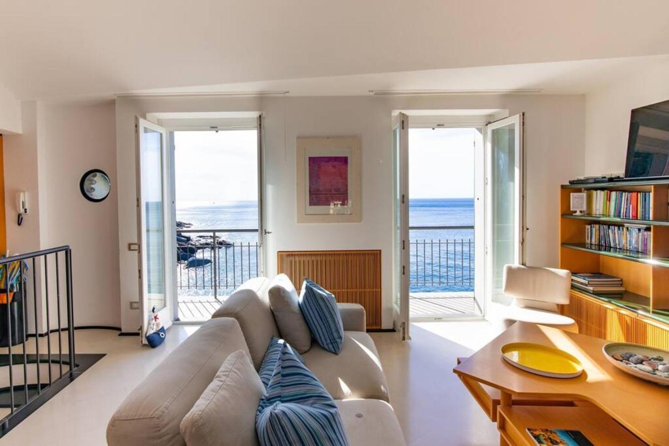 Carattino 12 Idyllic Seafront Retreat Apartman Vernazza Kültér fotó